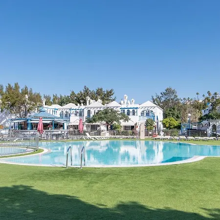 Duplex Poolside
