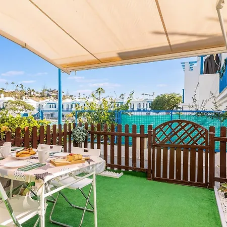 Holiday home Duplex Poolside
