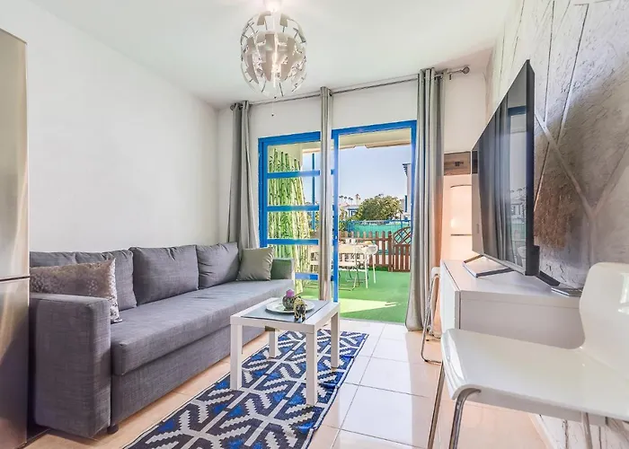 Duplex Poolside בית נופש *