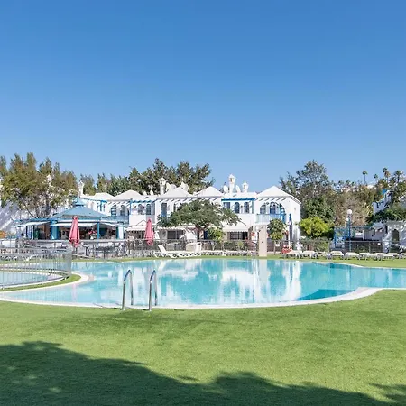 Duplex Poolside